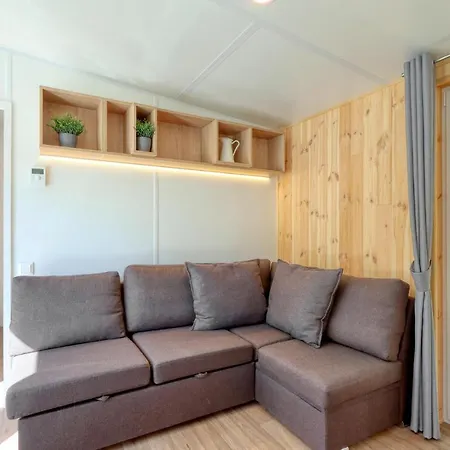 Tiny Haus 65 Am Brombachsee Holiday home Pleinfeld